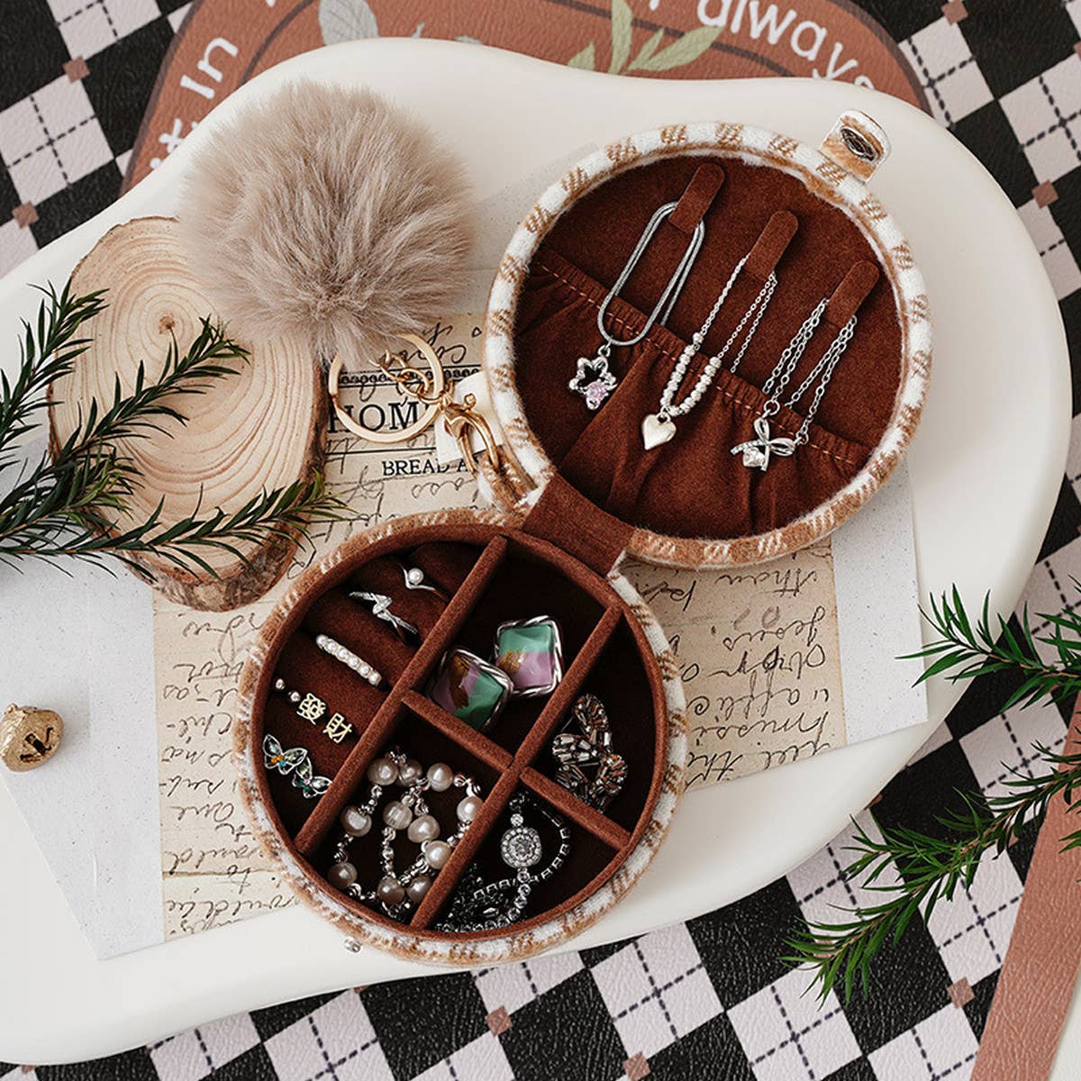 2024 NEW PORTABLE EARRING STORAGE BOX_CWMM1693