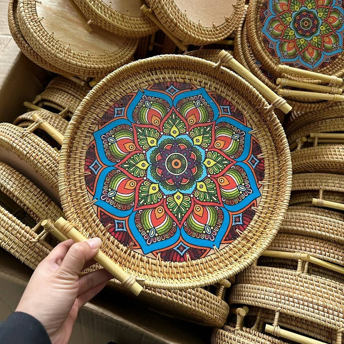 RATTAN WOVEN STORAGE BASKET ROUND TRAY_CWMM4536