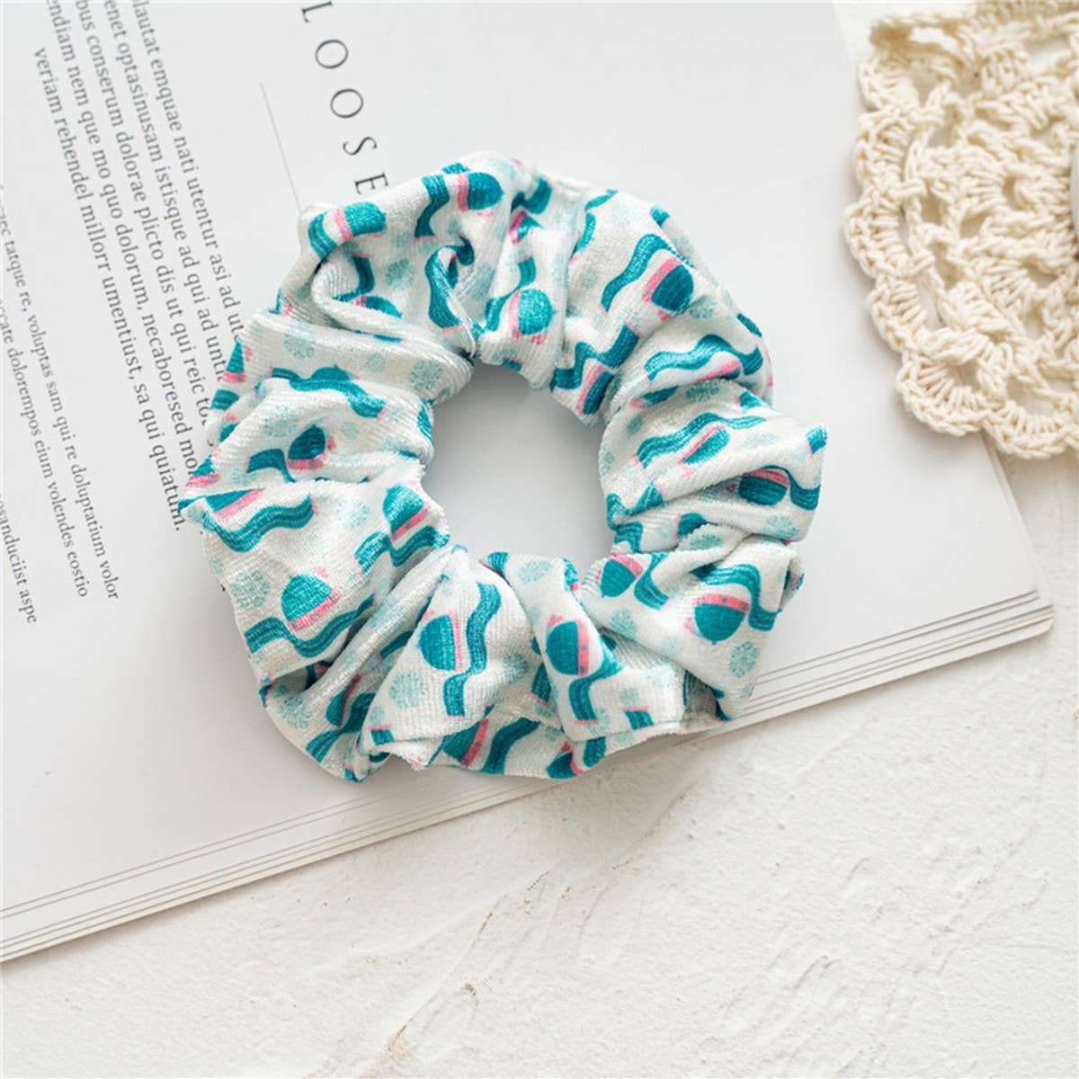 GREEN CHRISTMAS HAIR TIE SCRUNCHIES_CWAHA0429