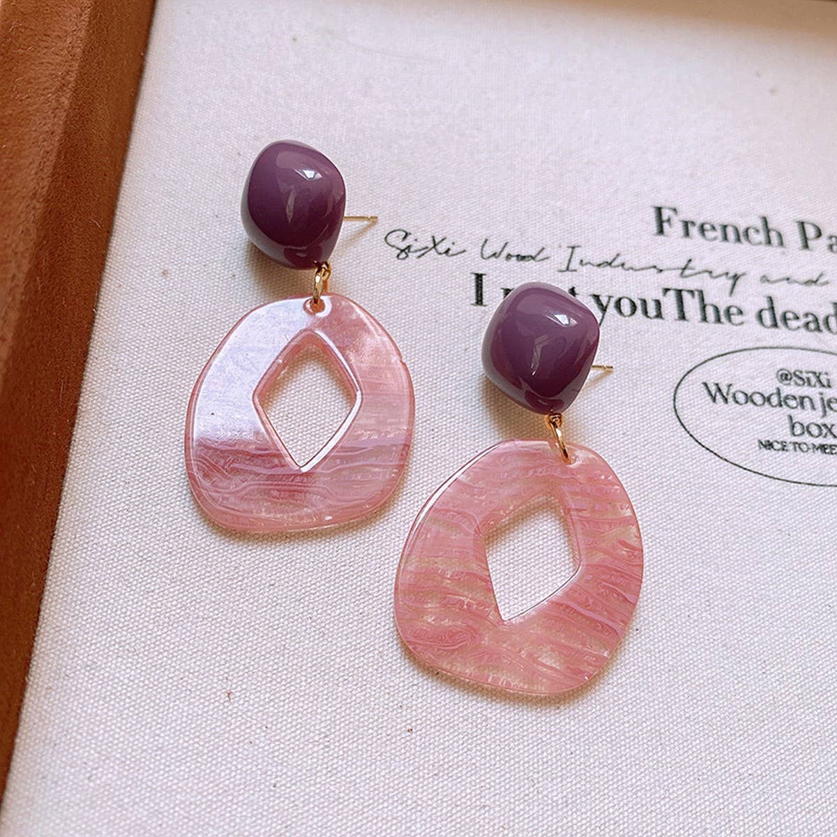 IRREGULAR GEOMETRIC TEMPERAMENT EARRINGS_CWAJE2336