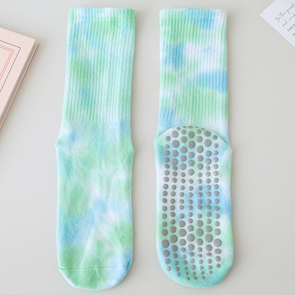PILATES ANTI SLIP SOCKS FOR WOMEN MIDDLE TUBE_CWMS0239