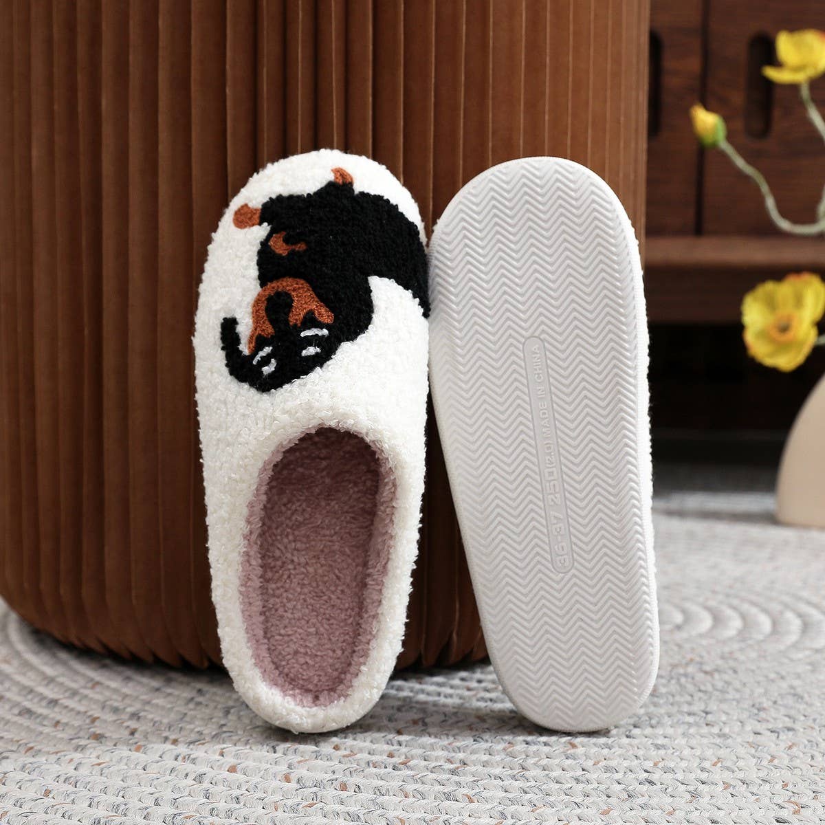 POPULAR DACHSHUND EMBROIDERED COTTON SLIPPERS_CWSHS0769
