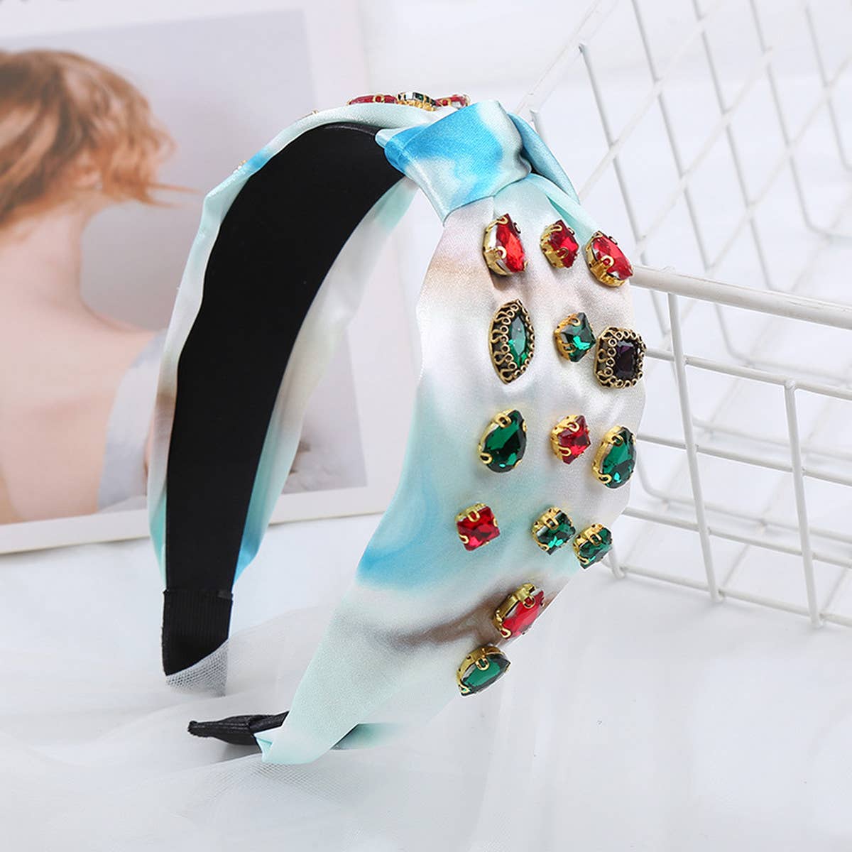 FASHION KNOTTED HEADBAND WITH COLORED DIAMONDS_CWAHA2133