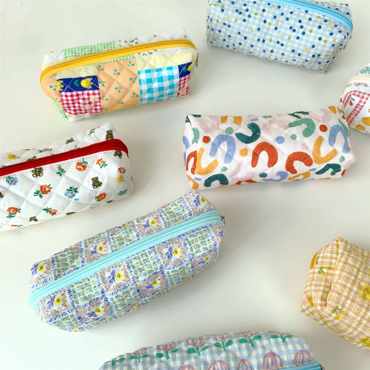 CASUAL FLORAL PENCIL CASE COSMETIC BAG_CWAB1044