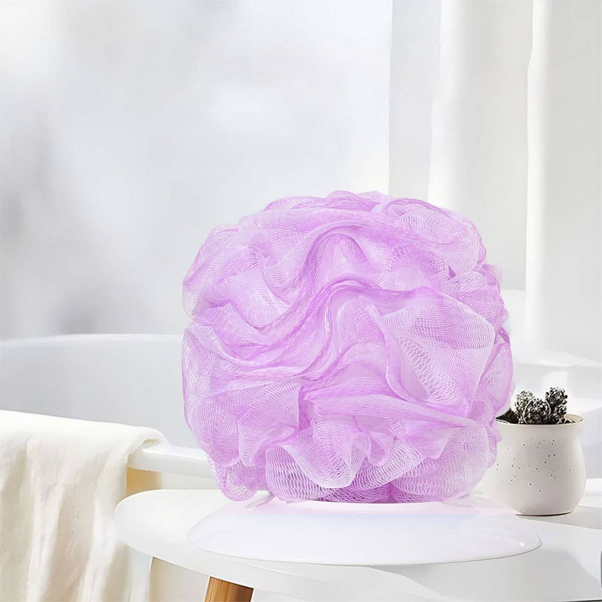GRADIENT COLOR SOFT AND NON FADING BATH POUF_CWMM3352