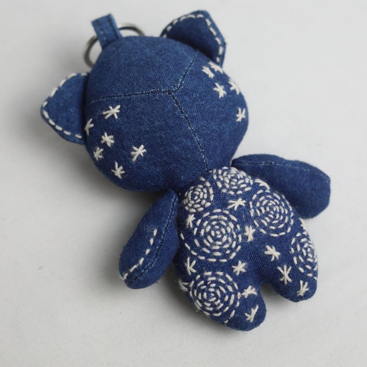 STARRY BEAR HAND EMBROIDERED ANIMAL DOLL PENDANT_CWMM5999