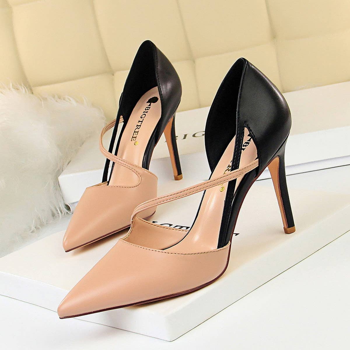 NEW POINTY COLOR MATCHING HOLLOW HIGH HEELS_CWSHH0054