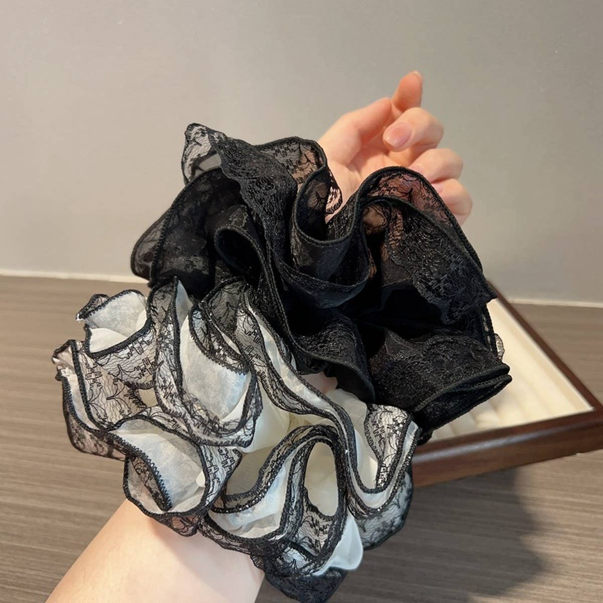 FRENCH EASY COLORIST HAIR SCRUNCHIES_CWAHA1738