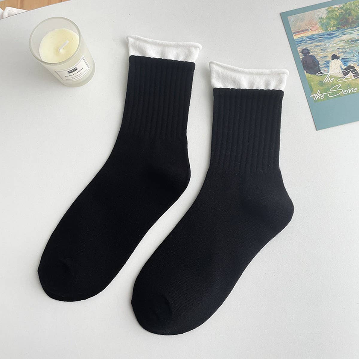 Women Pair Breathable Hemmed Socks_Cwms0303