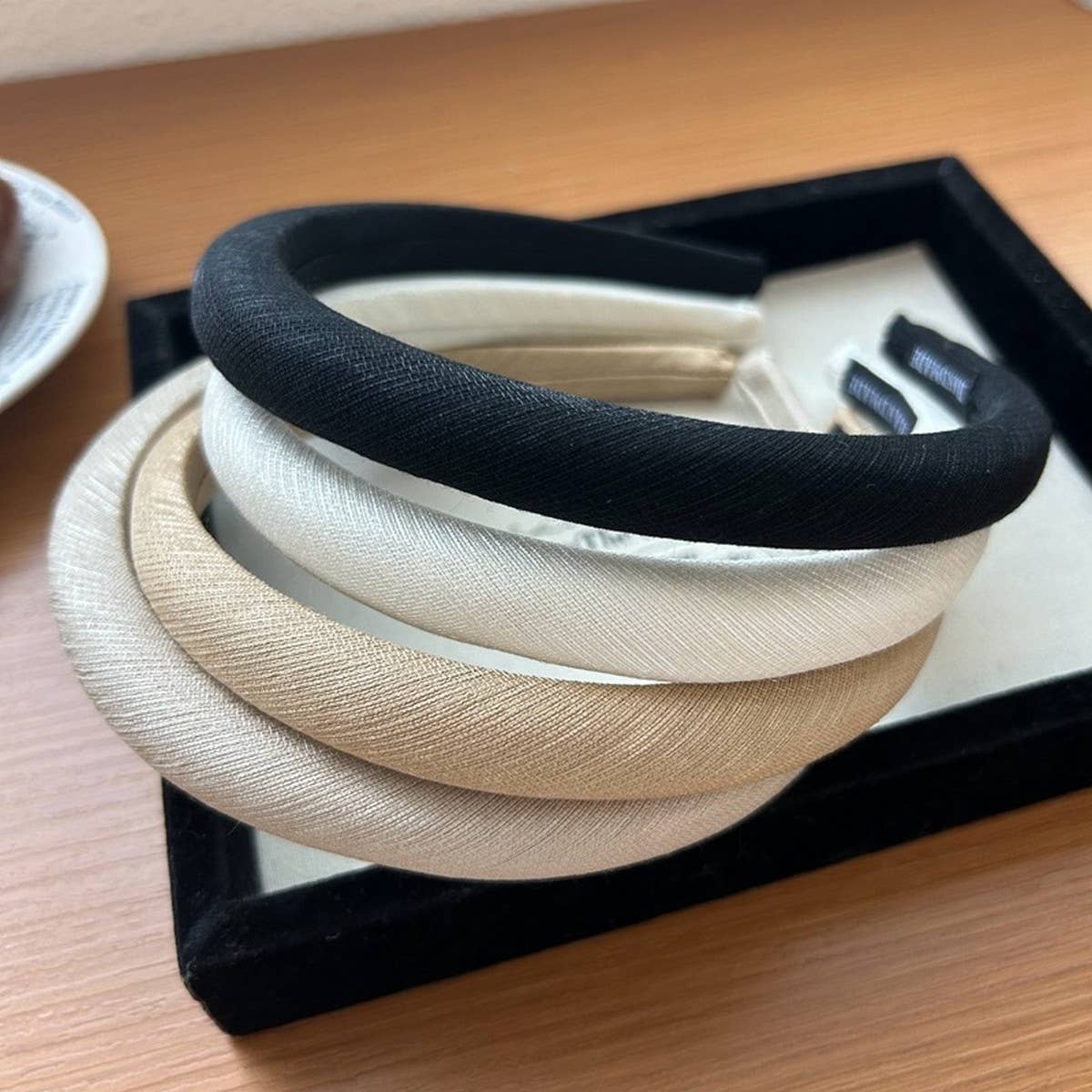 FRENCH STYLE ALL MATCH HAIR PRESSING HEADBAND_CWAHA2854