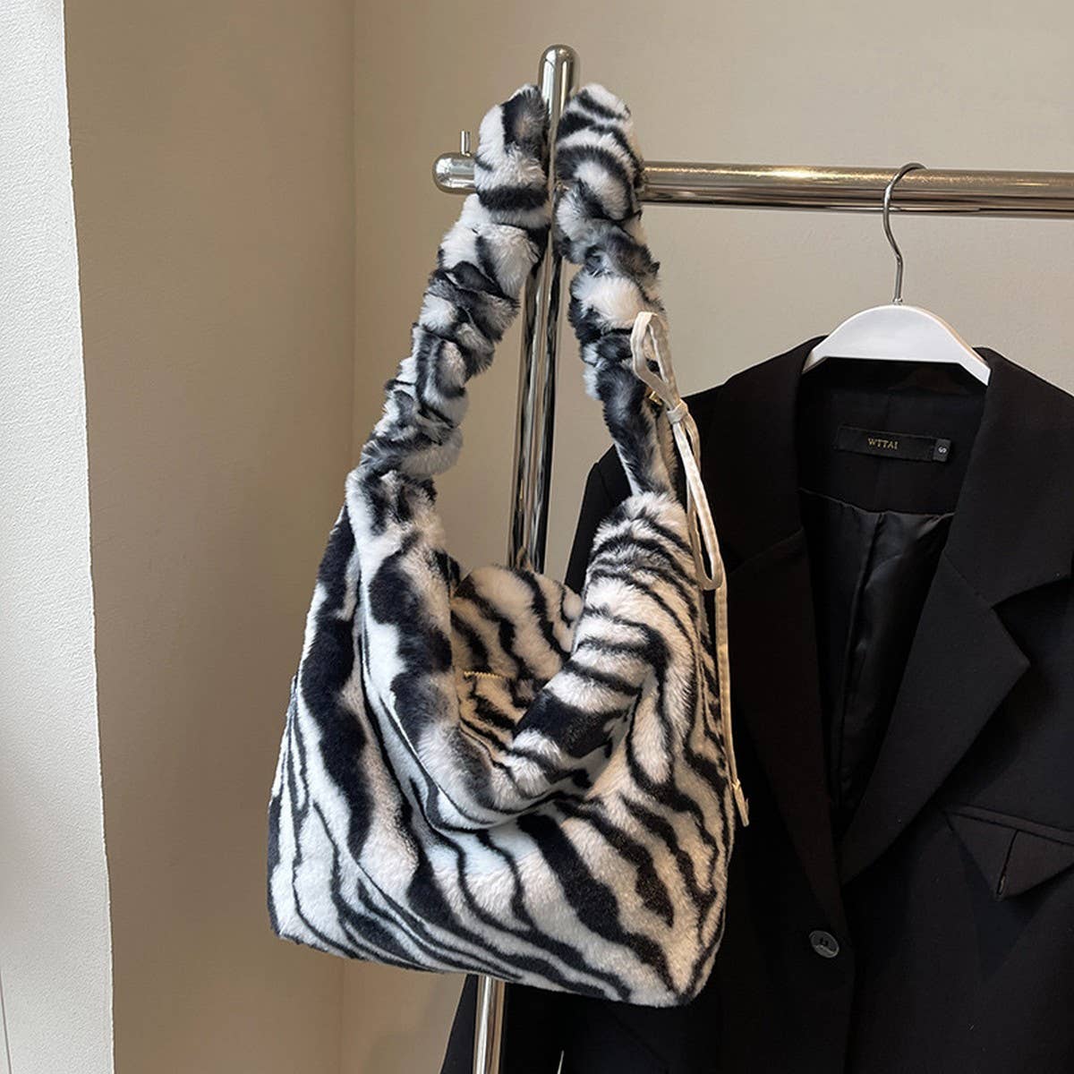 FLUFFY LEOPARD SHOULDER BAG WOMEN CROSSBODY_CUAB00586