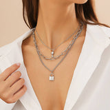 MINIMALIST LOCK KEY PENDANT NECKLACE_CWAJE1174