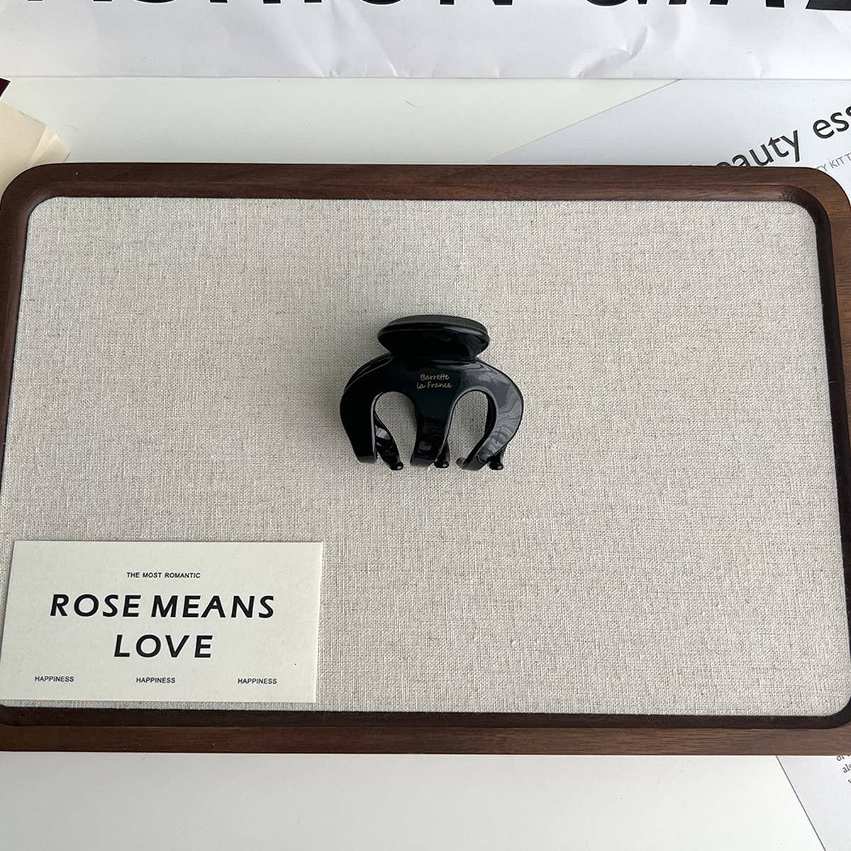 MEDIUM PUMPKIN ACETATE HAIR CLAW CLIP_CWAHA5957