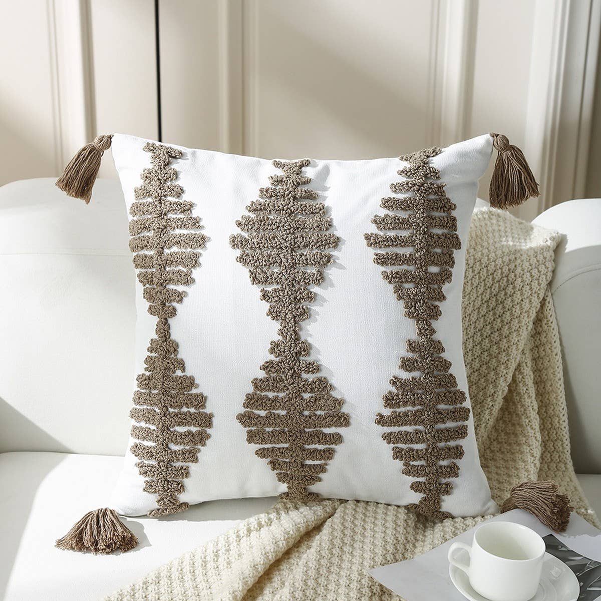 BOHO TUFTED EMBROIDERED PILLOW COVER FOR SOFA BED_CWMM7696