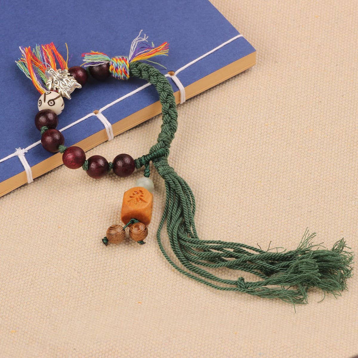 RETRO ETHNIC STYLE HAND WOVEN TASSEL BRACELET_CWAJE3962