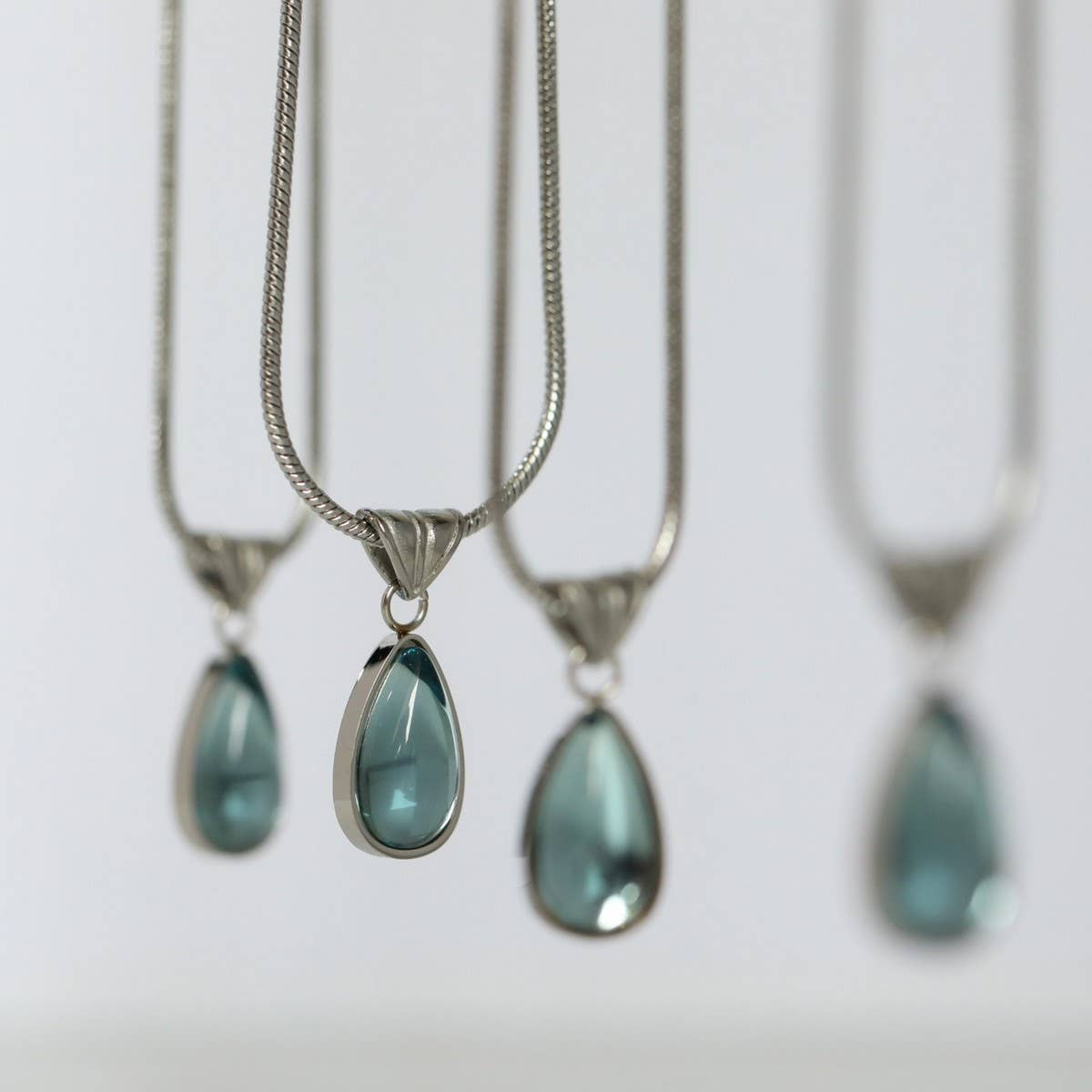 Fashionable Water Drop Blue Ocean Necklace_Cwaje05660