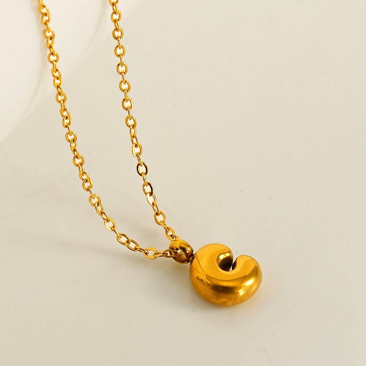 Cwaje1939_Mini Simple Bubble Letter Necklace,Gold