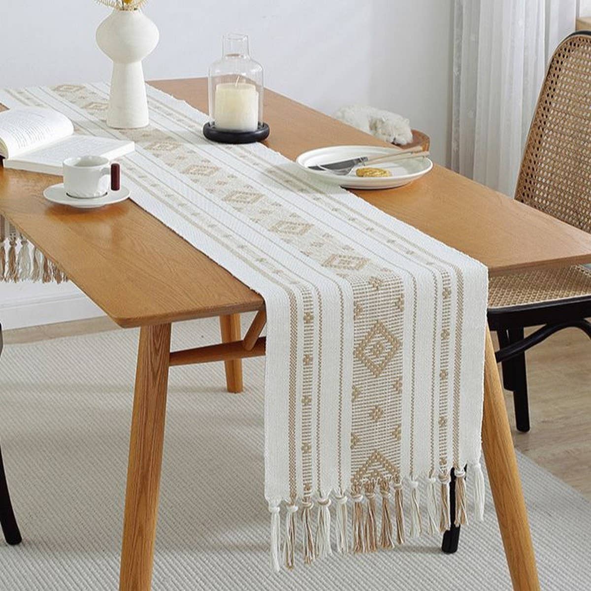 GEOMETRIC TASSEL HOLIDAY TABLE RUNNER_CWMM0994