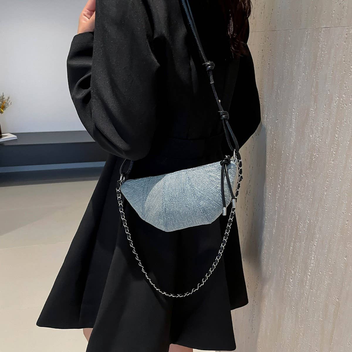 SMALL POPULAR CROSSBODY CROISSANT SHOULDER BAG_CWAB3293
