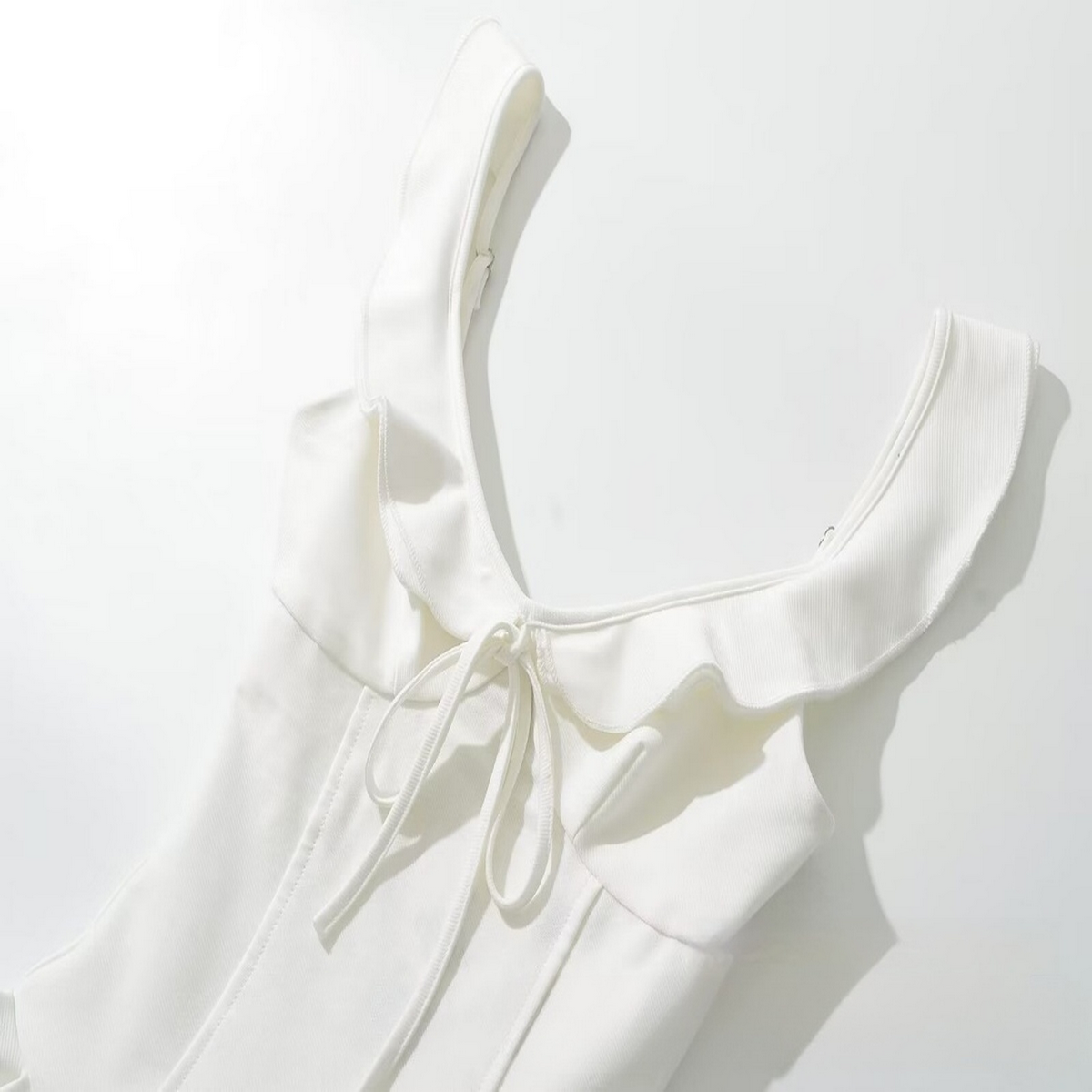 RUFFLE TRIM KNIT DRESS FRENCH FIT FLARE STYLE_CWDMD5805