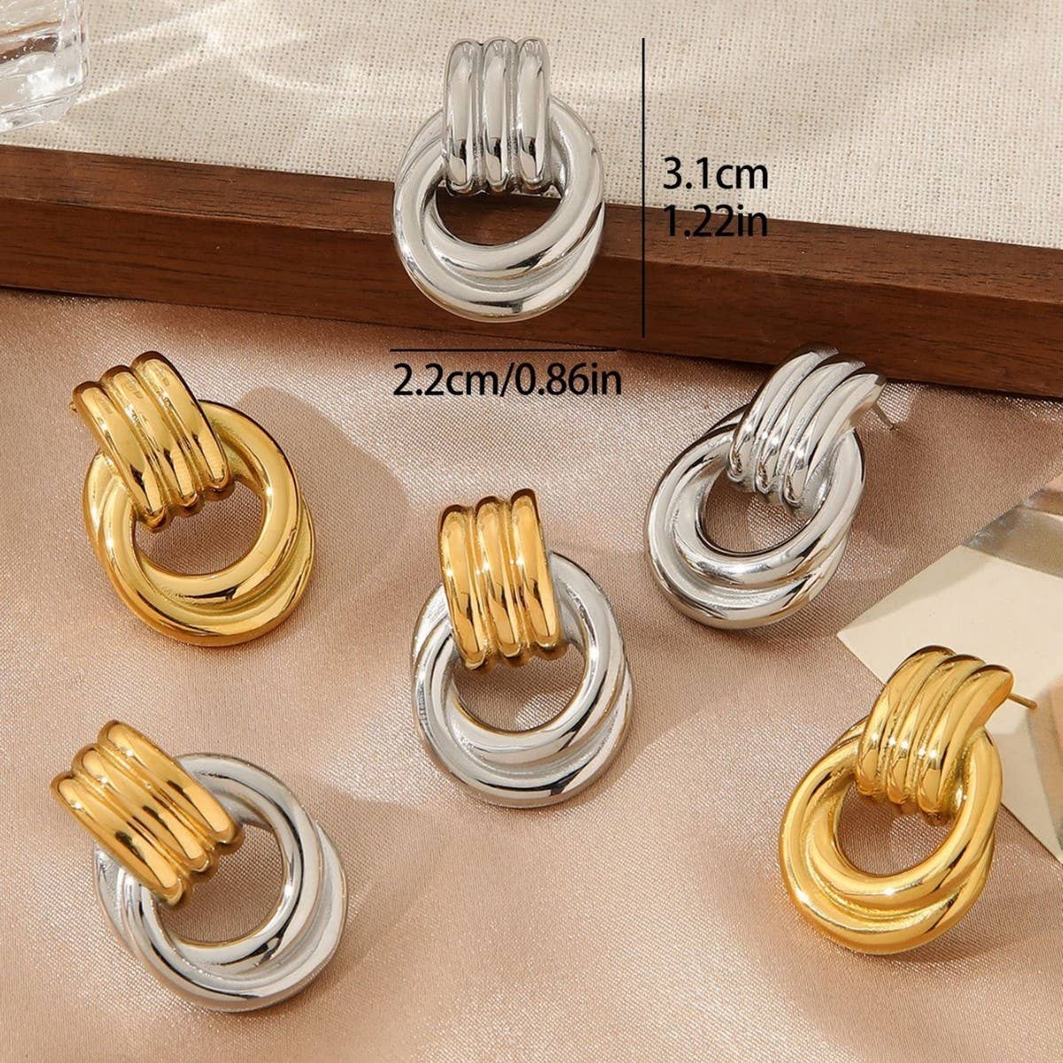 18K GOLD THREADED TITANIUM HOOP EARRINGS_CWMM3603