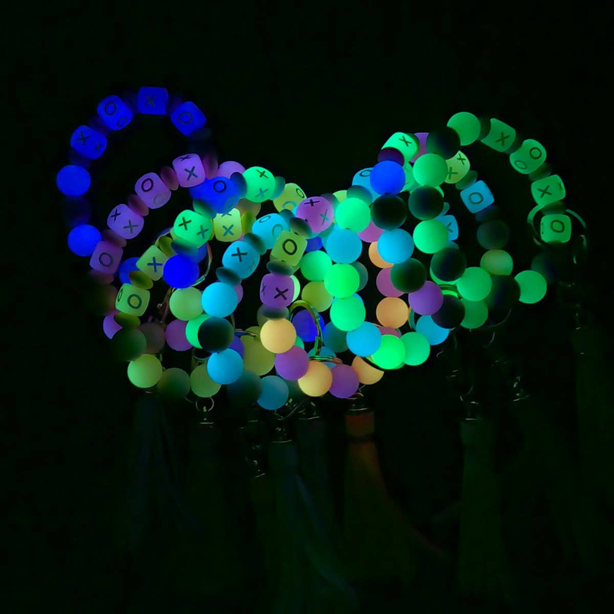 GLOW IN THE DARK WRISTBAND WITH TASSEL KEYCHAIN_CWMM6870