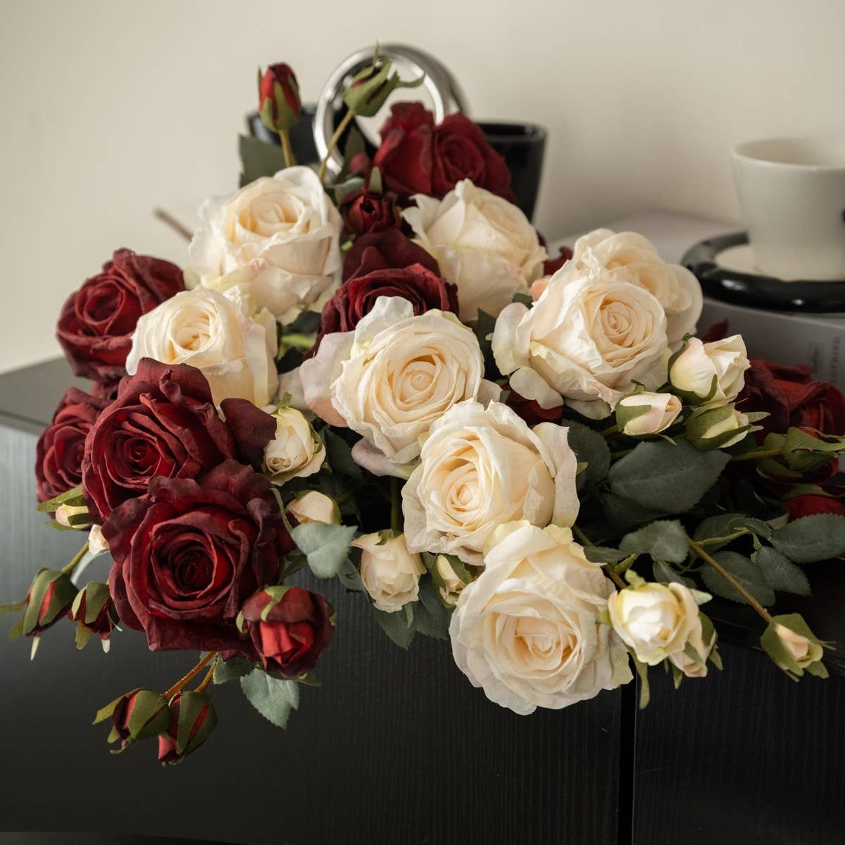 BURNT EDGE SHEENA ROSE BOUQUET FOR WEDDING DECOR_CWMM6526