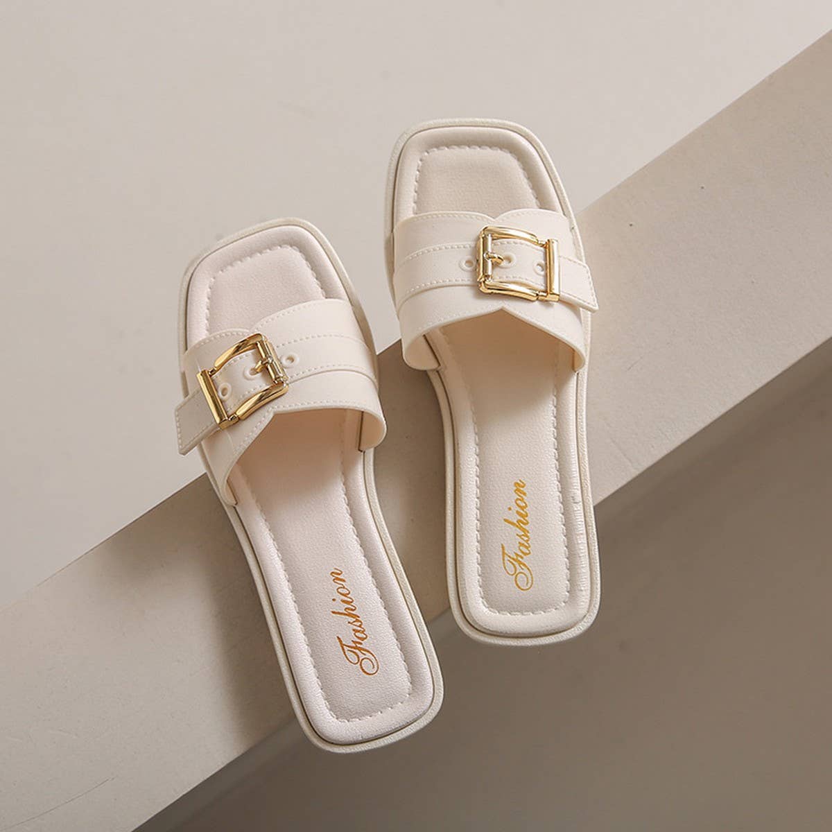 ADJUSTABLE BUCKLED SANDALS SLIPPERS_CWSHS0674
