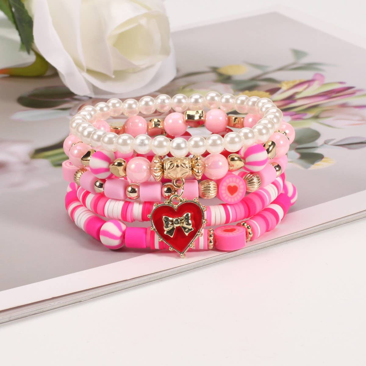Cwaje05693_Valentine Heart Crystal Beaded Elastic Bracelet