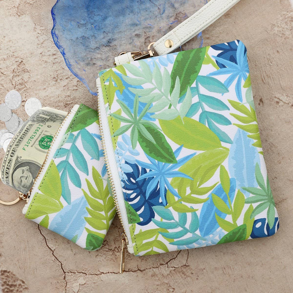 Womens Leather Coin Wallet With Bow And Wristlet_Cuab00436