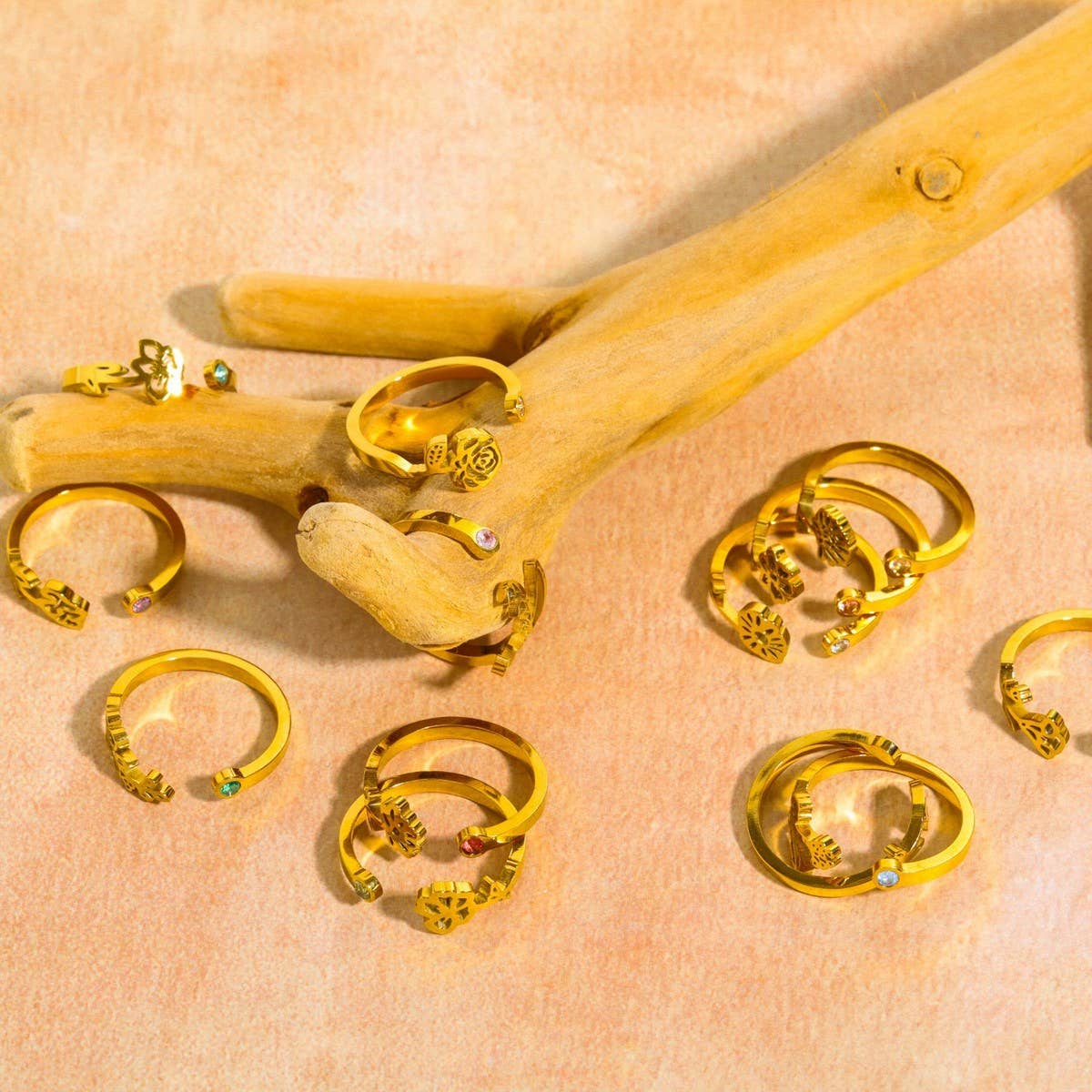 DECEMBER COLORED ZIRCONIA OPEN RING_CWMM5739