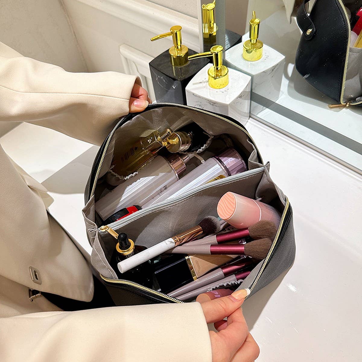 HIGH END PORTABLE LARGE CAPACITY COSMETIC BAG_CWAB4477