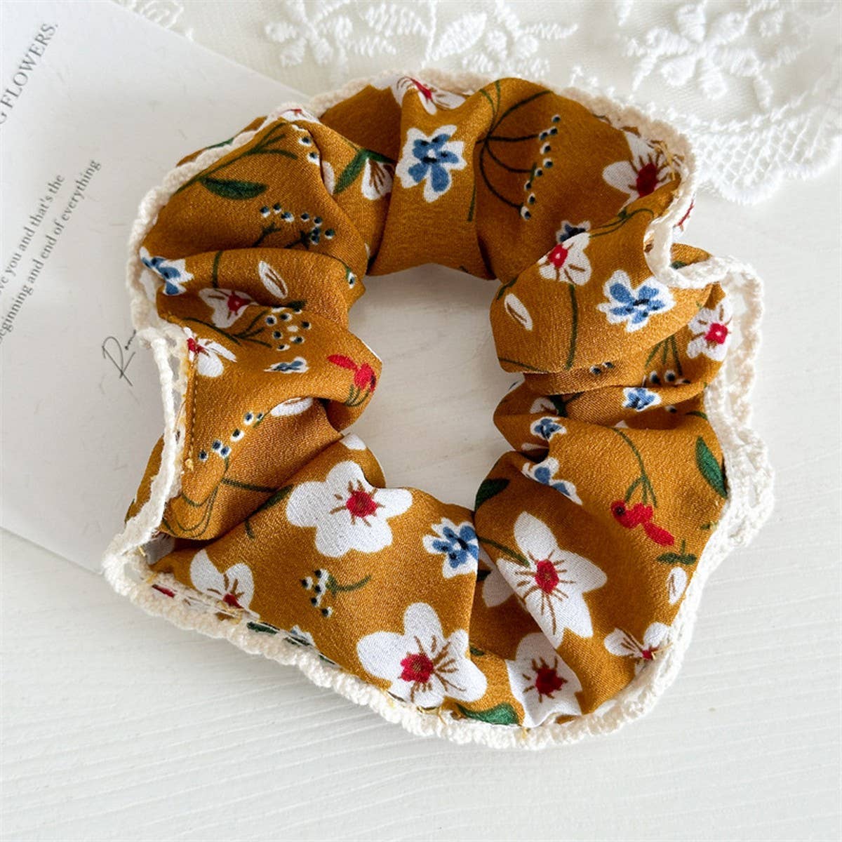 FLORAL LACE BORDER VERSATILE LARGE INTESTINE RING_CWAHA2430