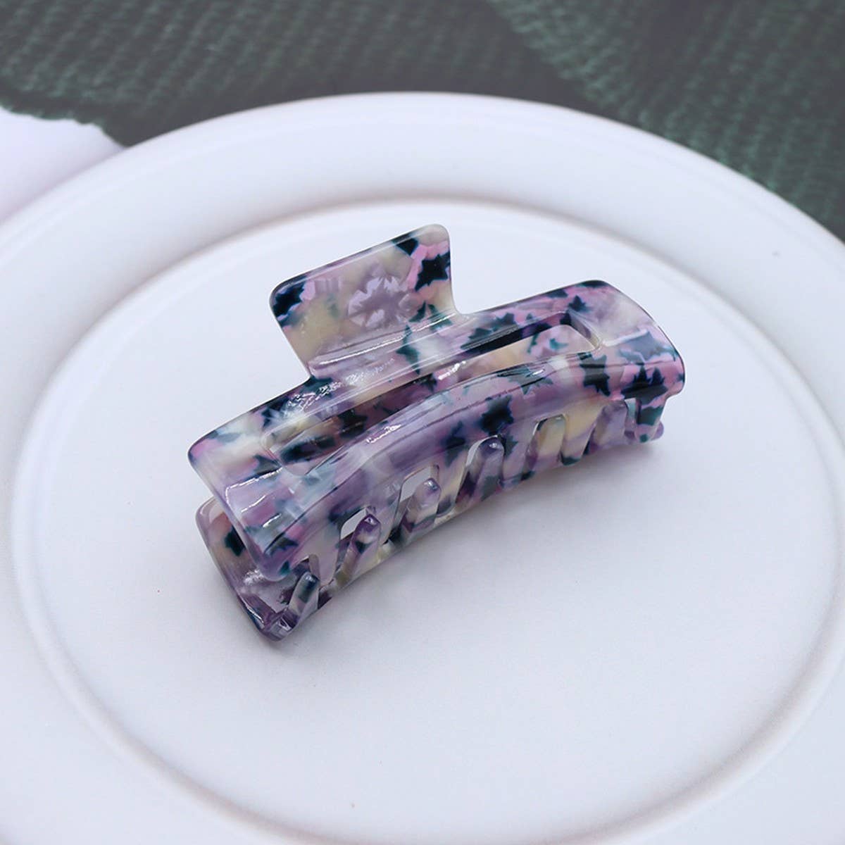 8CM HOLLOW SQUARE HAIRPIN STUDENT SHARK CLIP_CWAHA2616