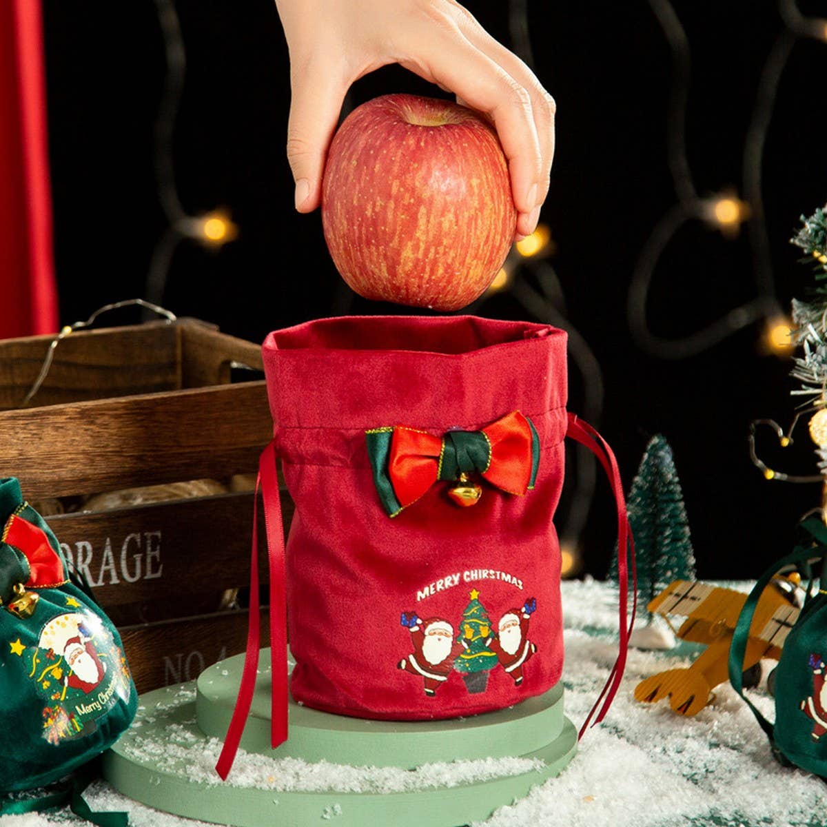 Velvet Apple Gift Bag Xmas Eve Candy Pouch_Cuab00752