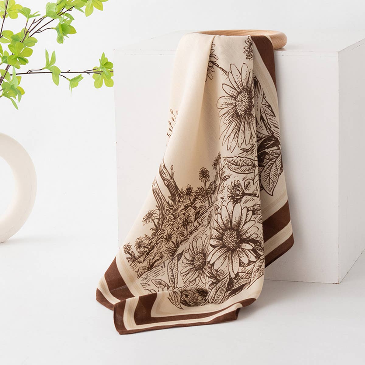 Versatile Shirt Retro Plant Print Square Scarf_Cwasc0924