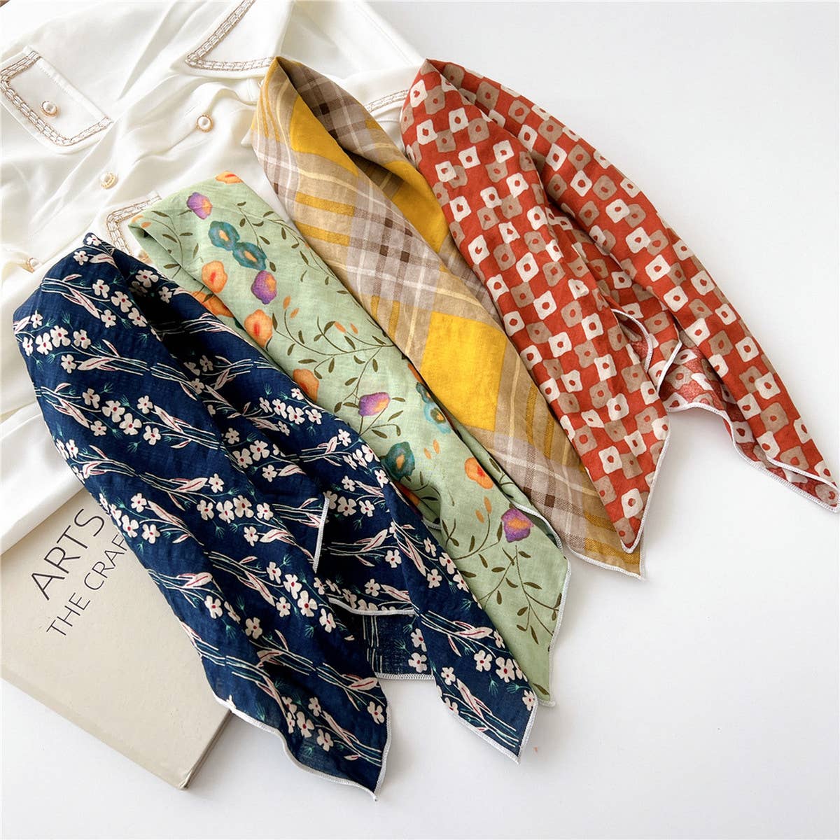 Cwasc2413_Temperament Scarf, Artistic Scarf