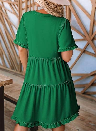 V-Neck Short-Sleeved Black Eared Pocket Dress