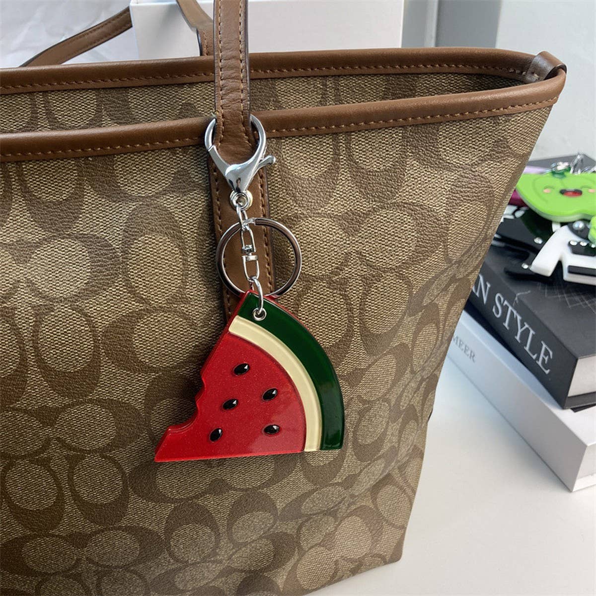 CUTE WATERMELON MAKEUP MIRROR KEYCHAIN ACRYLIC_CWMM6380