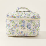 Cute Quilted Makeup Bag For Students Travel_Cwab1032