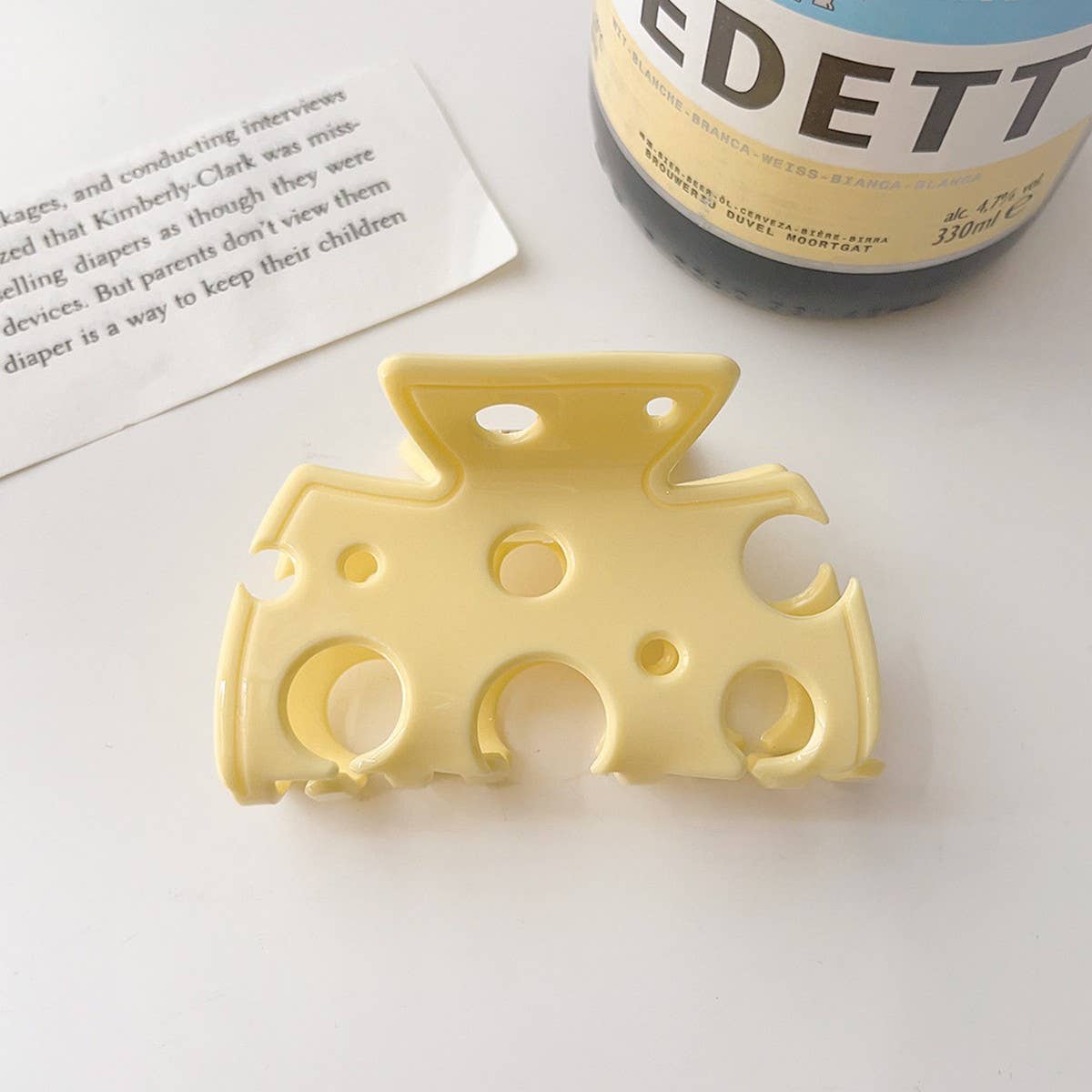 CHEESE SHAPE ACRYLIC HAIR CLAW MEDIUM CHIC CLIP_CWAHA2697