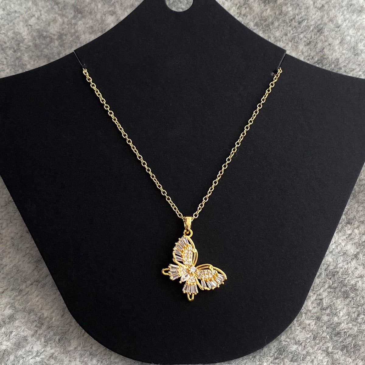 Womens Gold Diamond Butterfly Clavicle Necklace