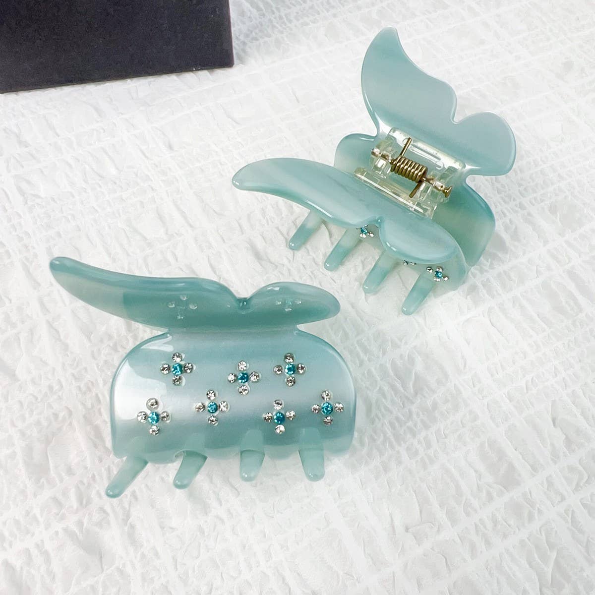 SKY BLUE HAIR CLAW LUXE LARGE RHINESTONE CLIP_CWAHA1595