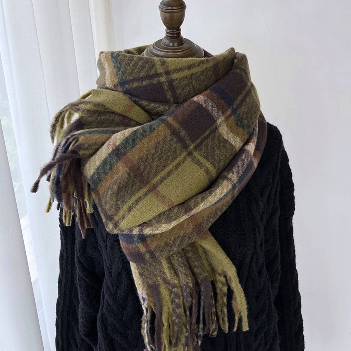 Plaid Thick Scarf Winter Warm Shawl With Tassels_Cwasc1462