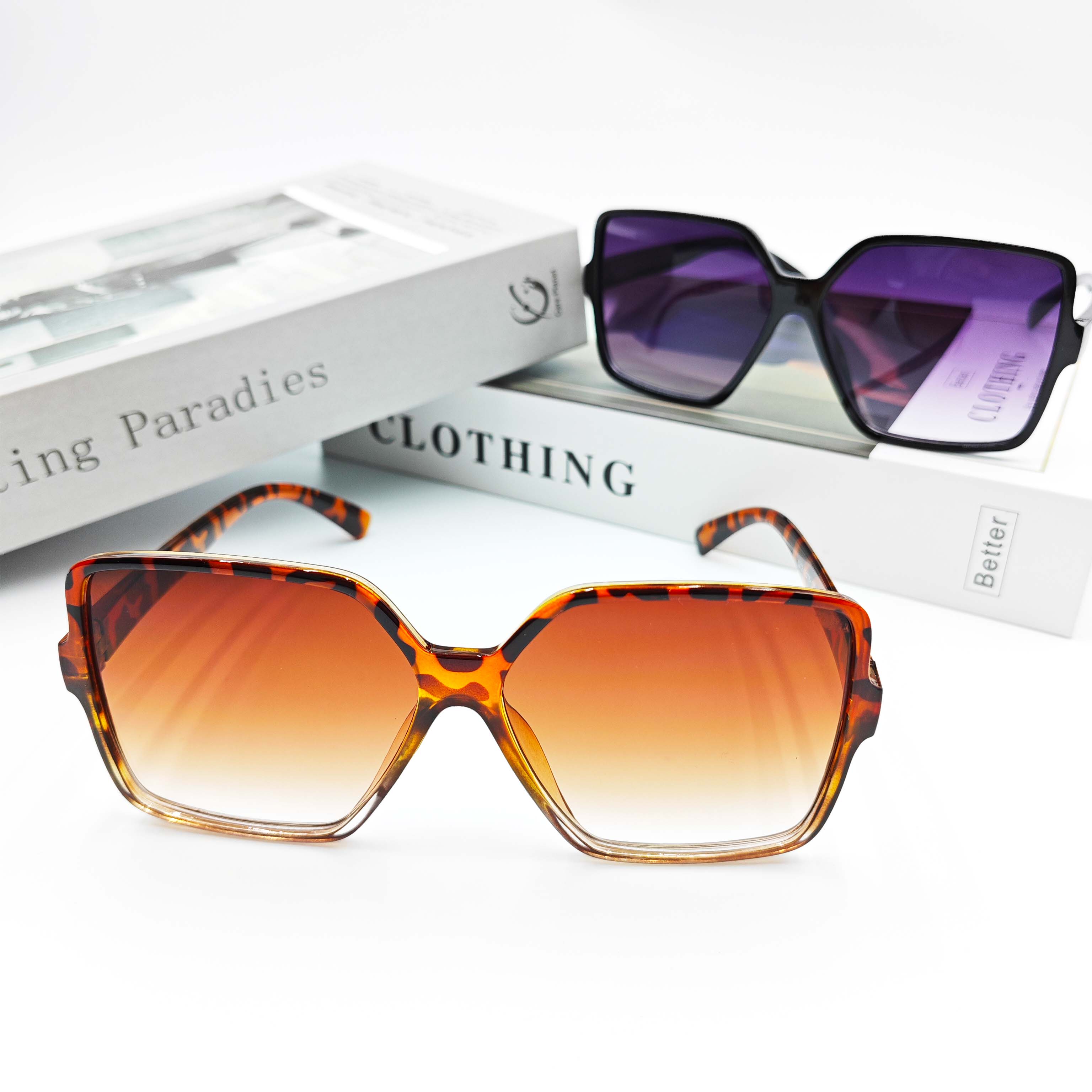 STREET SHOOTING SQUARE LARGE FRAME SUNGLASSES_CWASG0121