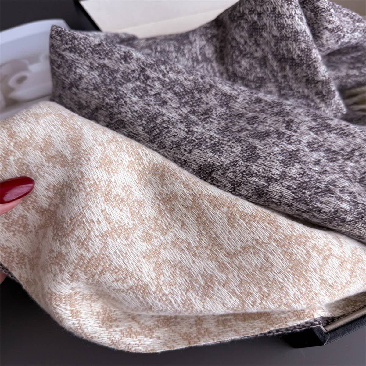 Colorblock Cashmere Feel Soft Warm Tassel Scarf_Cwasc03242