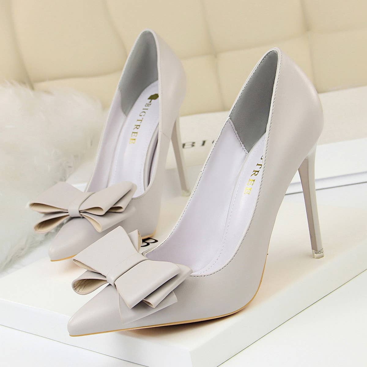 SLIM SHALLOW MOUTH POINTED BOW HIGH HEELS_CWSHH0045