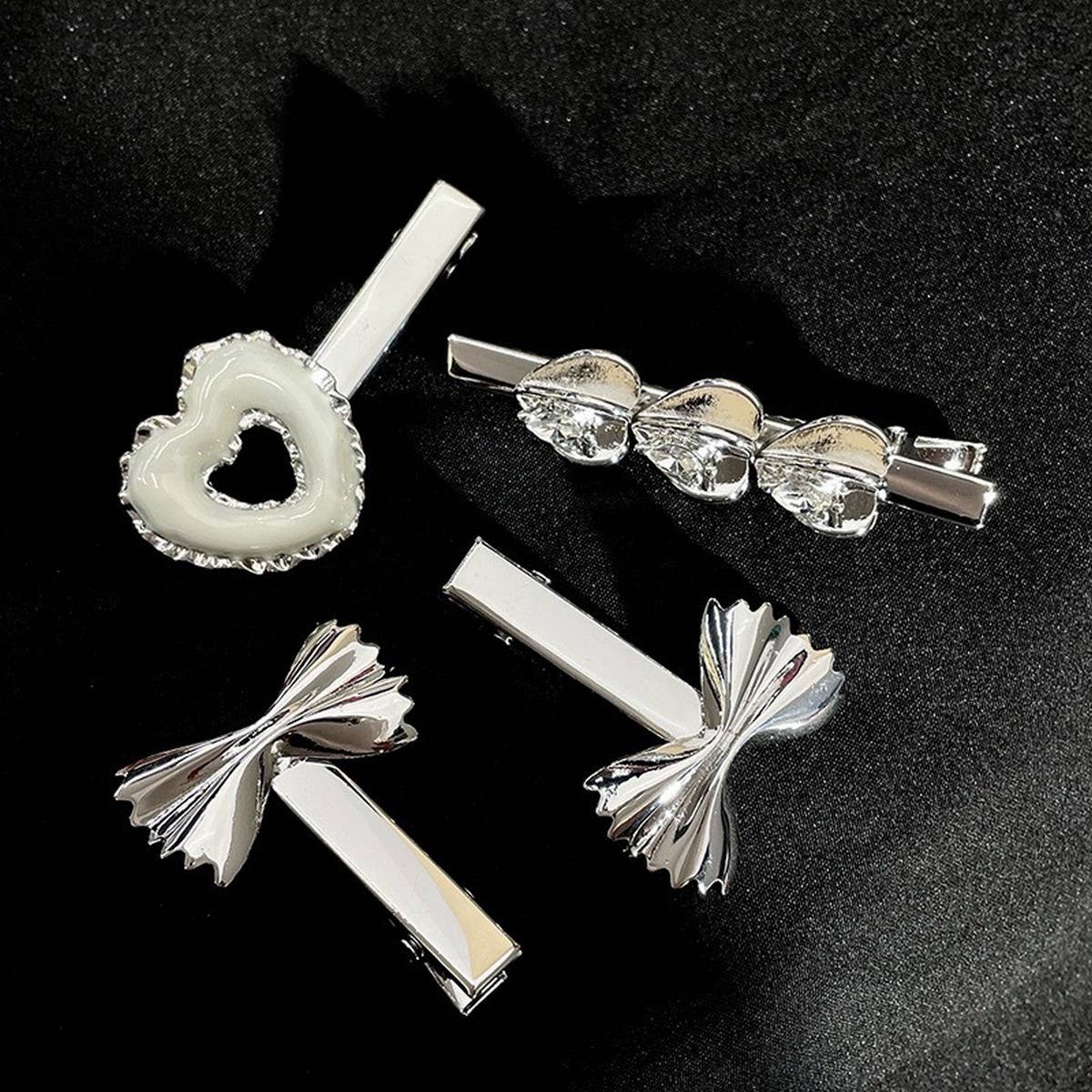 SILVER CHEESE HEART DONUT HAIRPIN DUCKBILL HAIRPIN_CWAHA4672