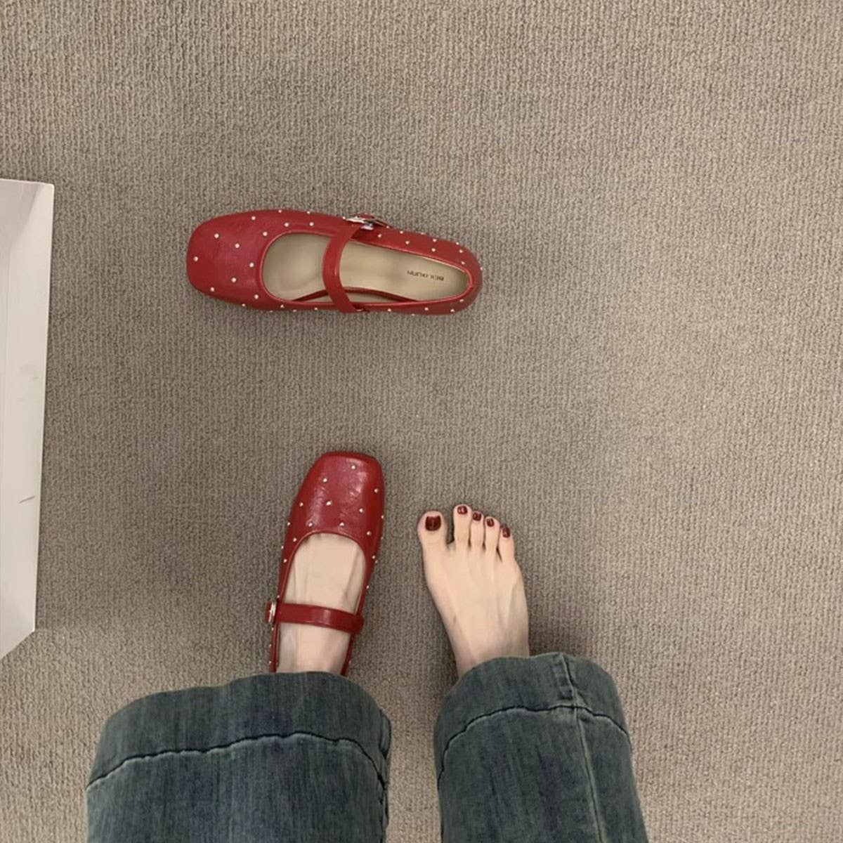 RED STUDDED MARY JANES WITH HIDDEN WEDGE_CWSHF0133