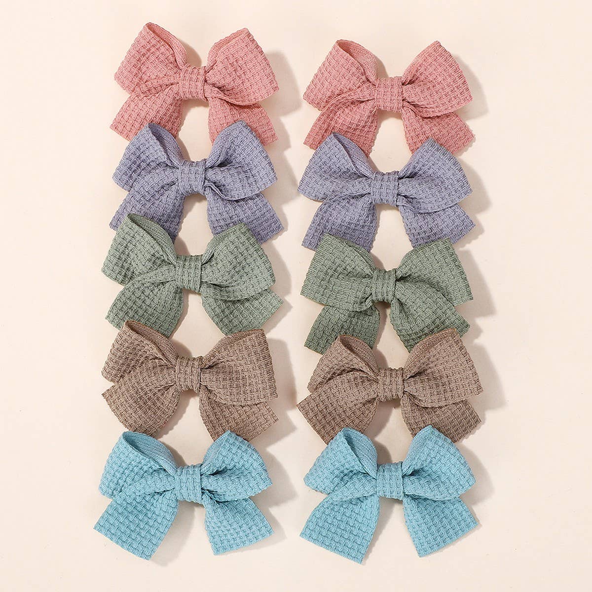 1 6 HANDMADE FABRIC BOW CLIPS FOR GIRLS_CWAHA6756